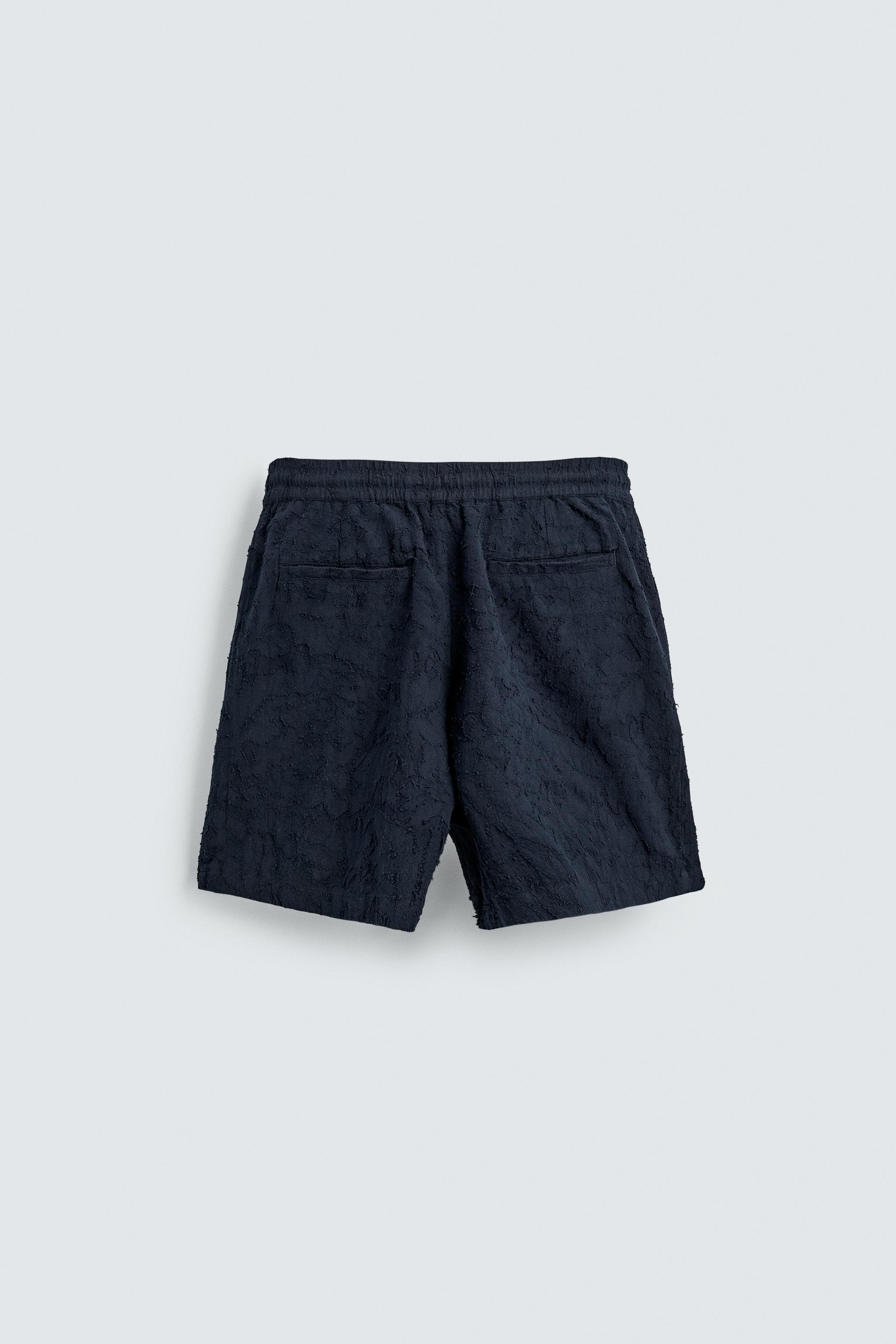 SHORT JACQUARD TEXTURÉ